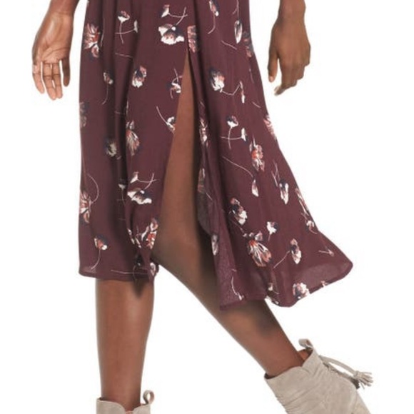 Leith Floral Midi Dress with Slit - Picture 2 of 4